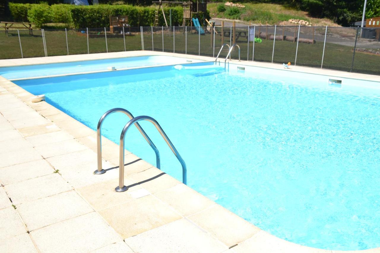 Camping Les Roussilles Saint-Sylvestre (Limousin) Exterior foto
